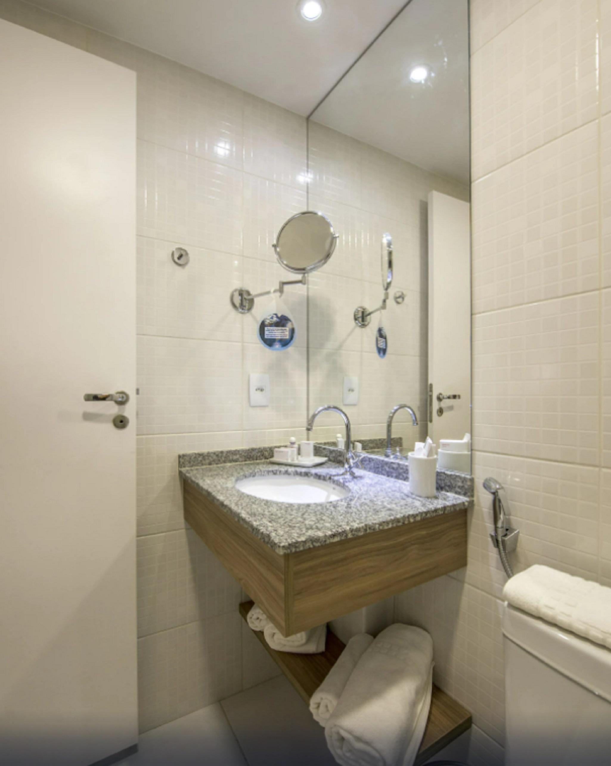Promenade Fusion Itaguai Hotel Exterior photo